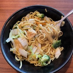 Rice Bowl Asian House - Chicken Lo Mein
