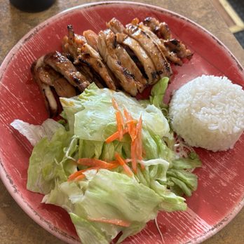 Teriyaki Plus - Salad slices are huge which make the chicken look small but don't worry it was plenty of food and I eat lots - Japanese Near Me - Lynnwood, Washington Teriyaki Plus - Salad slices are huge which make the chicken look small but don't worry it was plenty of food and I eat lots - Japanese Near Me - Lynnwood, Washington
