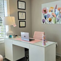 Healing Points Acupuncture & Wellness Center - I met Dr. Michelle Iona in her beautiful office where she spent an hour reviewing my medical history!