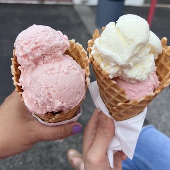 Bruster's Real Ice Cream - Ice Cream & Frozen Yogurt Near Me - Glen Burnie, Maryland Bruster's Real Ice Cream - Ice Cream & Frozen Yogurt Near Me - Glen Burnie, Maryland