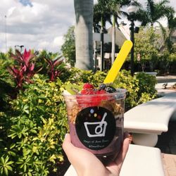 Fruit bowl as bright as the Florida sun.