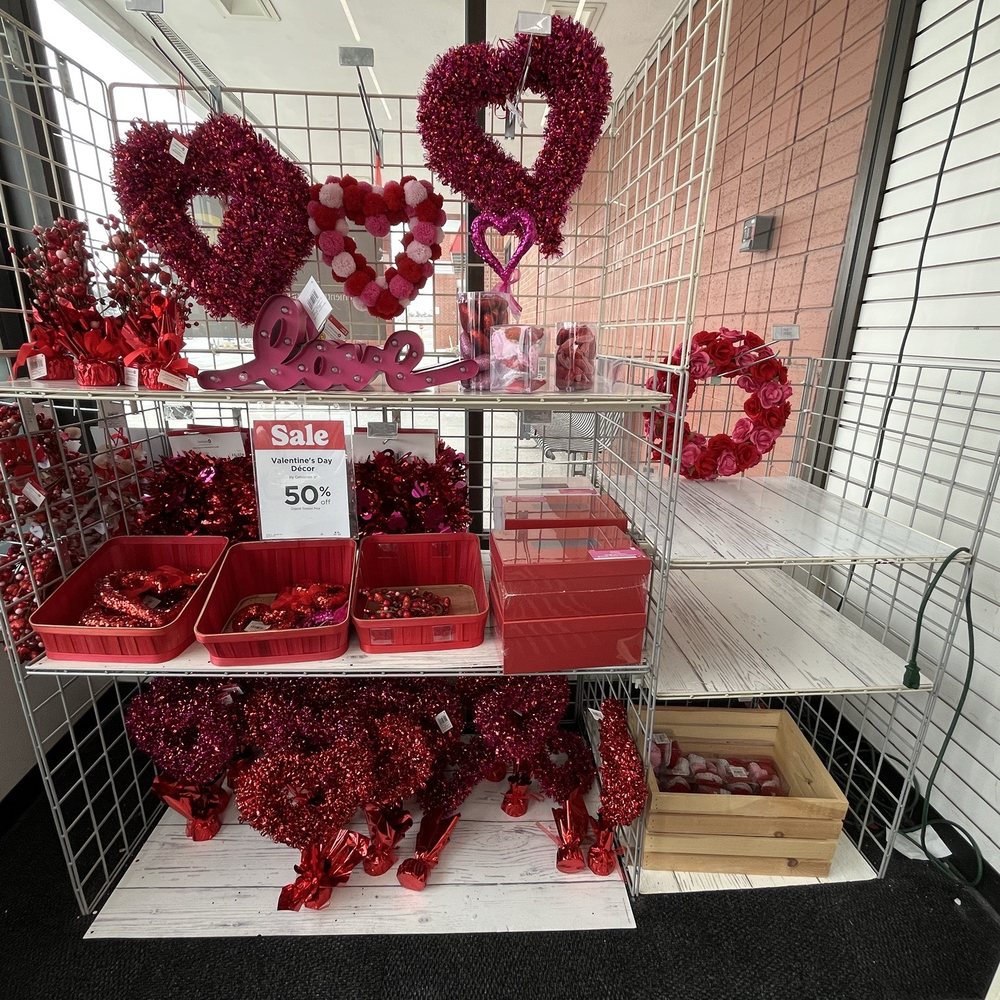Michaels - Arts & Crafts Near Me - Novi, Michigan Michaels - Arts & Crafts Near Me - Novi, Michigan