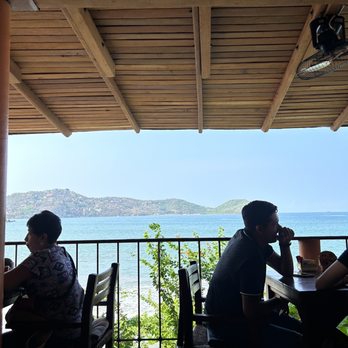 La Terracita - Ocean view - Breakfast & Brunch Near Me - Zihuatanejo, GRO La Terracita - Ocean view - Breakfast & Brunch Near Me - Zihuatanejo, GRO