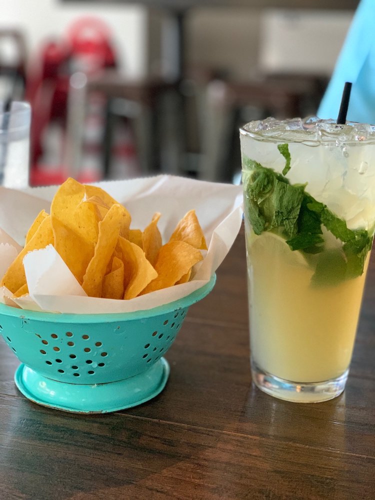 QUE ONDA TACOS + TEQUILA 759 Photos & 578 Reviews 333 W Trade St