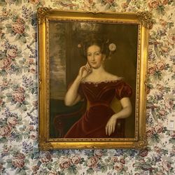 Avaloch - Painting in ladies room