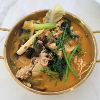 Yonny Mini Hot Pot - Chinese Near Me - San Diego, California