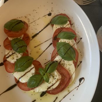Trattoria Da Pasquale - Caprese salad - Italian Near Me - Frankfurt, HE