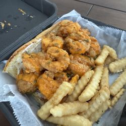 Sista's Seafood - Shrimp Po'boy Special!