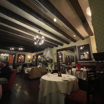 Mama Della's Ristorante - Italian Near Me - Orlando, Florida Mama Della's Ristorante - Italian Near Me - Orlando, Florida
