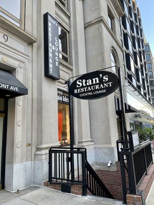 Stan's DC Restaurant by null