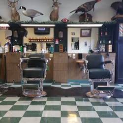 Shanes Central City Barber Shop - This is what a barber shop looks like.
