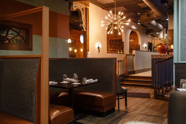 Firefly Bistro & Bar by null