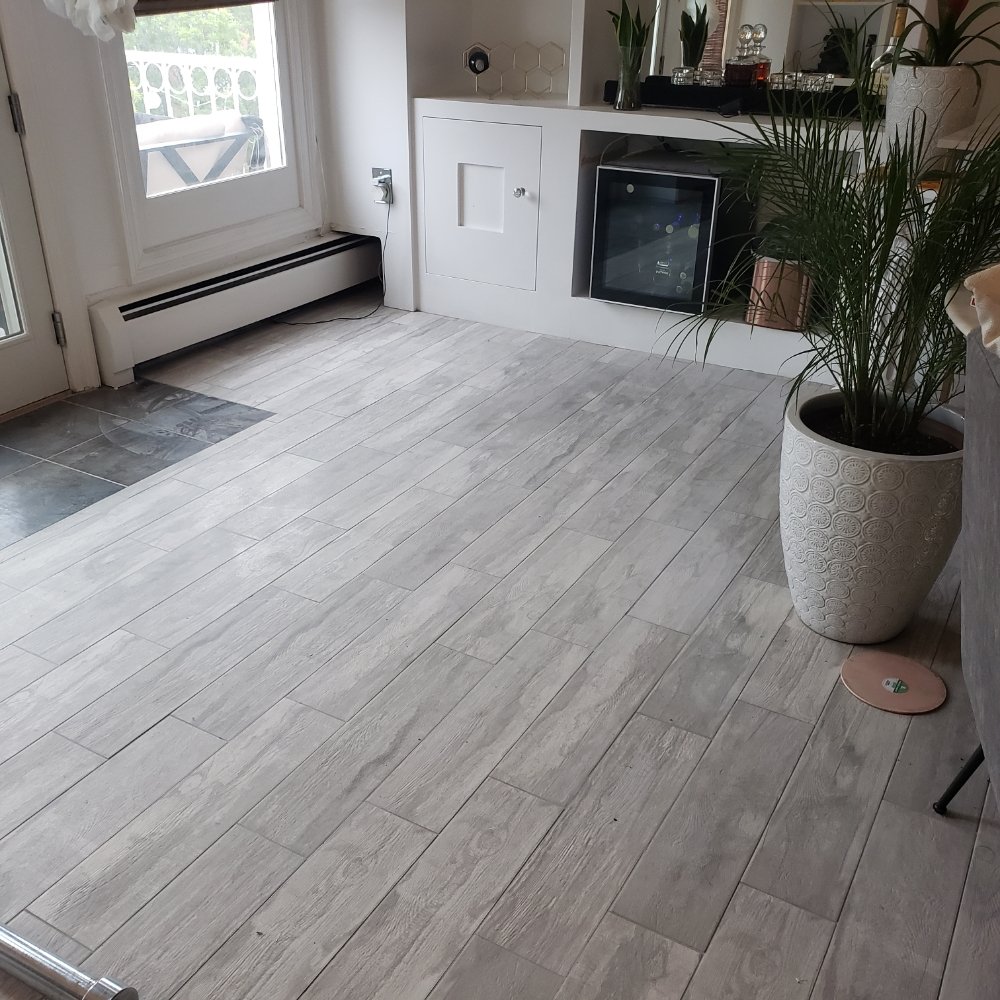 Slide of The Champ Construction