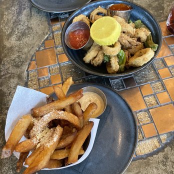 Logan Inn - Truffle fries - Hotels Near Me - New Hope, Pennsylvania Logan Inn - Truffle fries - Hotels Near Me - New Hope, Pennsylvania