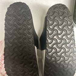 Al's Monroe Shoe Service - This pair had a hole in the corners of the heel. They were pretty worn down. I feel like they are a brand new pair of shoes.