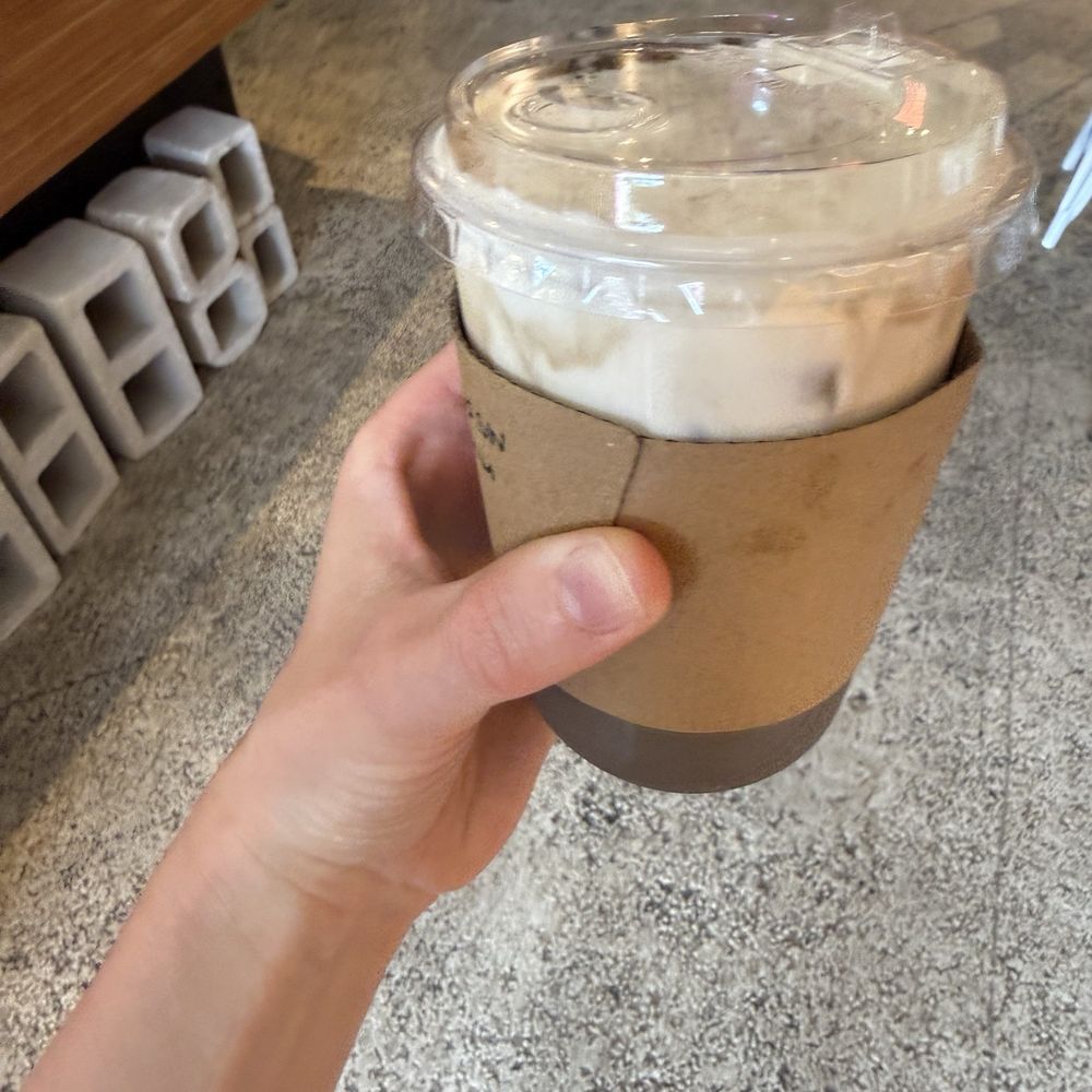 Mashio Project - Hojicha latte with vanilla cloud foam - Coffee & Tea Near Me - Honolulu, Hawaii Mashio Project - Hojicha latte with vanilla cloud foam - Coffee & Tea Near Me - Honolulu, Hawaii