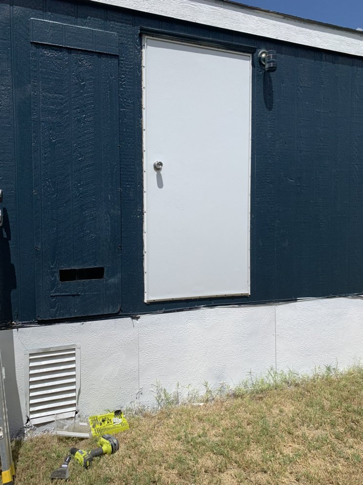 Slide of Shorty's Construction