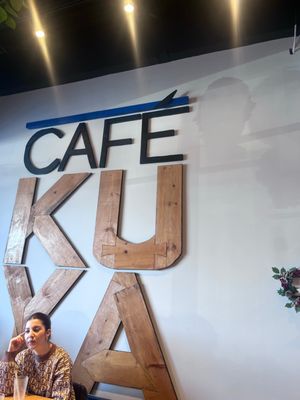 Café Kuya by null