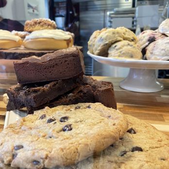 Black Market Bakers - Display - Coffee & Tea Near Me - Annapolis, Maryland