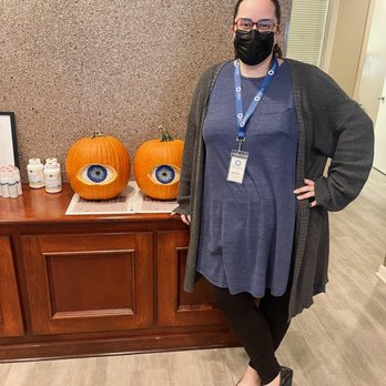 Bowersox Vision Center - Caitlyn, the creative and talented pumpkin artist! - Optometrists Near Me - Louisville, Kentucky Bowersox Vision Center - Caitlyn, the creative and talented pumpkin artist! - Optometrists Near Me - Louisville, Kentucky