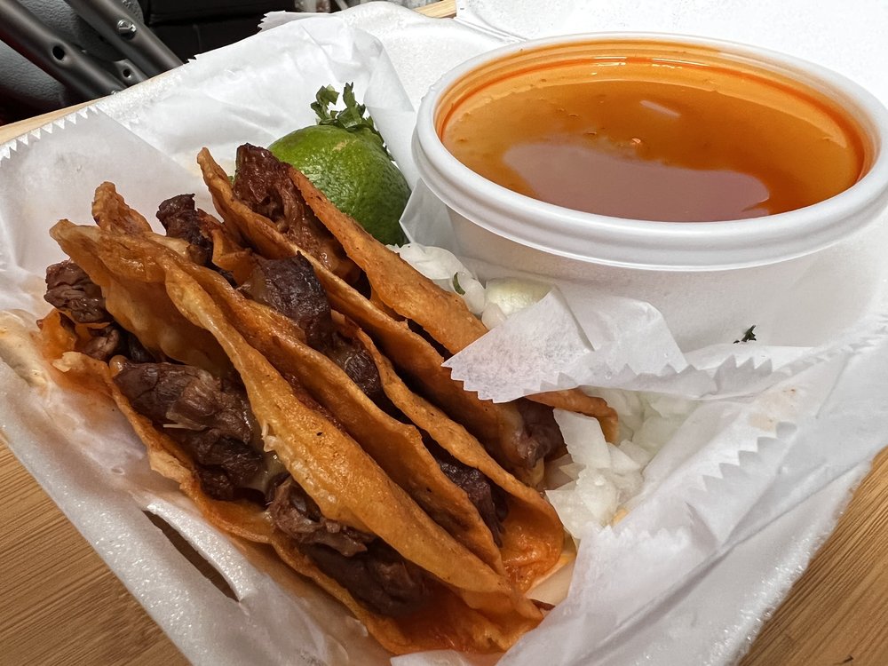 Food from Victor's Taco Shop Ohio