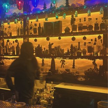 Swan Bar - Bars Near Me - San Diego, California