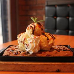 Cookie on a skillet