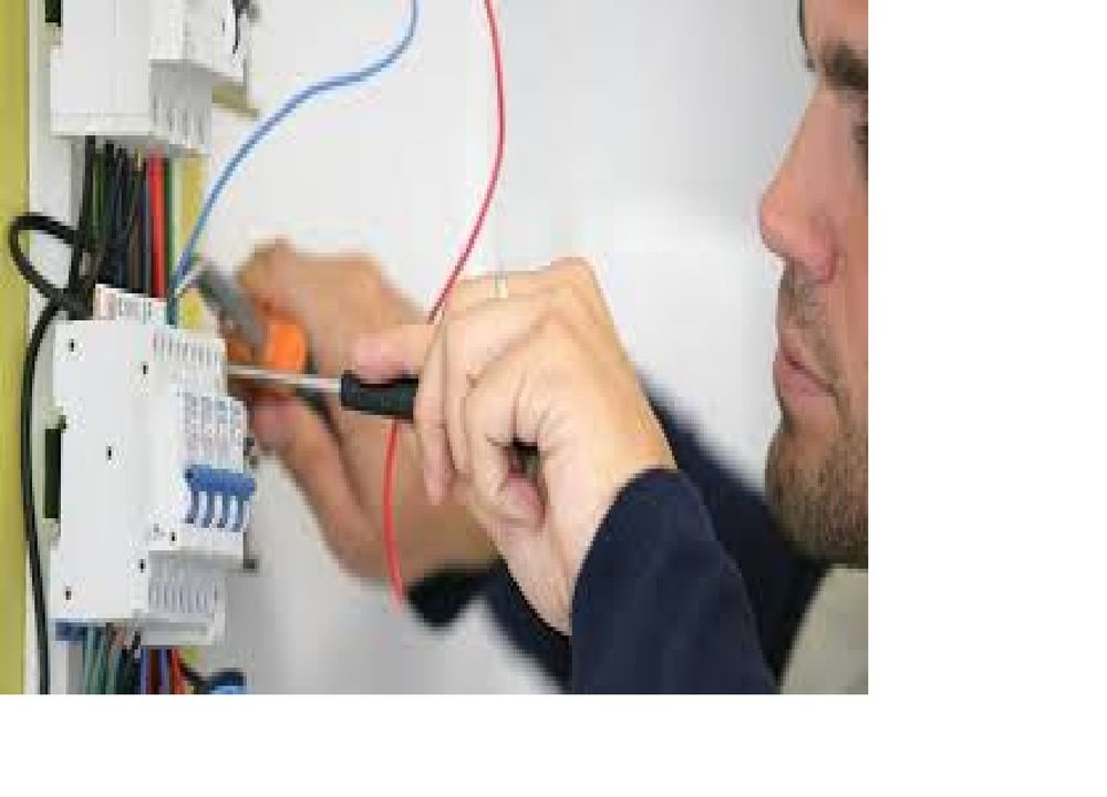 Slide of Rush Electrical Service - Carpinteria