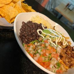 La Cacerola Catering - Fajita Chicken and Veggie Bowl for catering order. I paired it with Chips so I can dip.