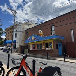 Yallah Taco - Outside