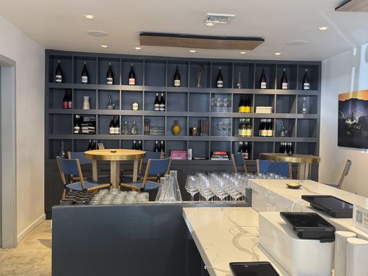 LIOCO Wine Tasting Room by null