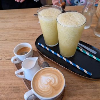 Cafelito - Limonadas, cafe con leche, y un cortado - Coffee & Tea Near Me - Madrid, M
