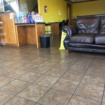 Kwik Lube and Services - Waiting room - Auto Repair Near Me - Killeen, Texas Kwik Lube and Services - Waiting room - Auto Repair Near Me - Killeen, Texas
