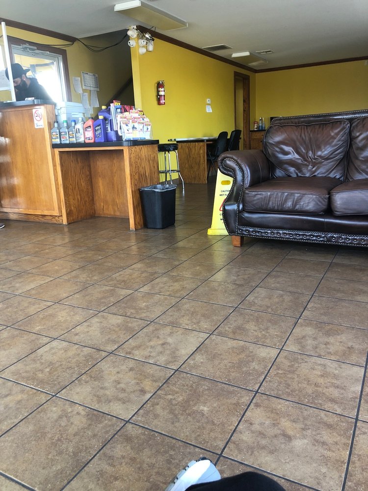 KWIK LUBE & SERVICES Updated August 2024 21 Reviews 4105 Clear