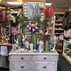 Bissell Pharmacy & The Loft at Bissell's - Gifts, Furniture, Jewelry, Silk Flowers, Candles, Toys, Simon Pearce, Mariposa, Luggage