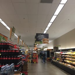 Shaw's - Canton Shaw's -- Village Shoppes : 95 Washington Street, Canton Interior - interior - Grocery Near Me - Canton, Massachusetts