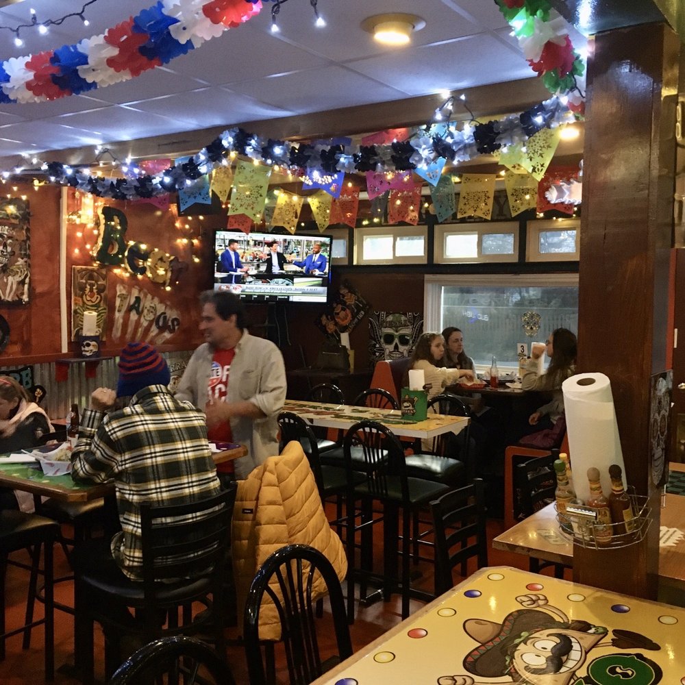 Krazy Taco 937 - Front seating - Mexican Near Me - Springfield, Ohio