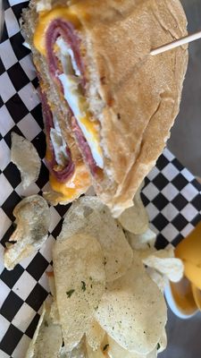 Brews N' Bites by null