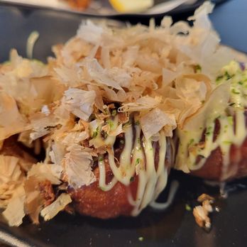 Wadaya - LA-STYLE TAKOYAKI [CRISPY] (YT:@BULGOGIBOMBER) - Ramen Near Me - Costa Mesa, California