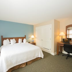The Inn at DePauw & Event Center - Eli Lilly Suite