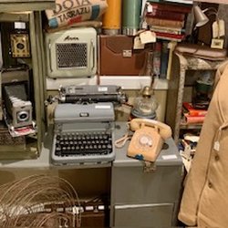 Black Lake Antiques and Collectables