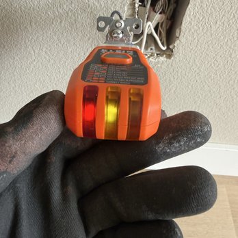 Valverde Electric - Trouble shooting outlet with hot and neutral reversed - Electricians Near Me - Sacramento, California Valverde Electric - Trouble shooting outlet with hot and neutral reversed - Electricians Near Me - Sacramento, California