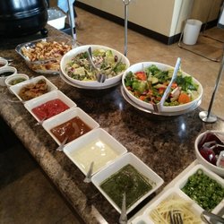 Ayesha's Kitchen - It's a good looking buffet, everything looks like it literally just came out