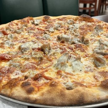 Mario The Baker - Pepperoni with meatball pizza - Pizza Near Me - Royal Palm Beach, Florida Mario The Baker - Pepperoni with meatball pizza - Pizza Near Me - Royal Palm Beach, Florida