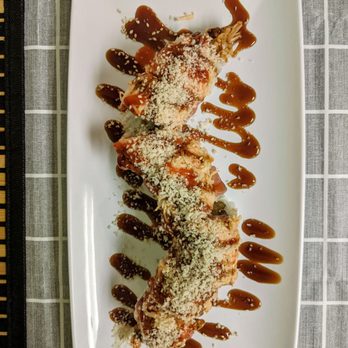 Ming Ming Tea Cafe - Red Dragon Roll - Sushi Bars Near Me - St. Petersburg, Florida