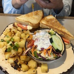Egg Harbor Café - Avocado and grilled chicken sandwhich