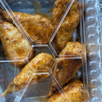 Troy's Italian Kitchen - Vegan 6pc Vegan "Chicken" wings - Pizza Near Me - Arlington, Virginia