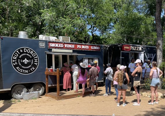 Strut & Dorothy by null