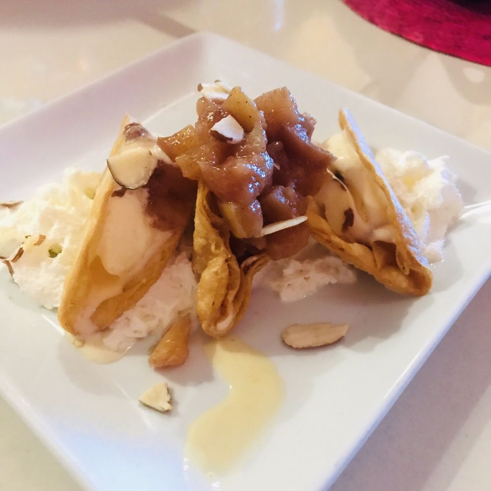 Chepil - Apple tacos filled with icecream - Mexican Near Me - Tijuana, BCN