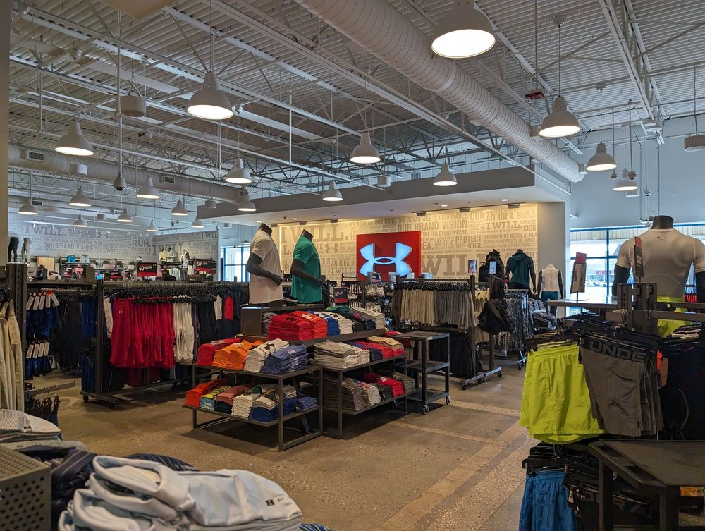 UNDER ARMOUR FACTORY HOUSE Updated June 2024 16 Photos 1513 Tanger Mall Dr, Riverhead, New